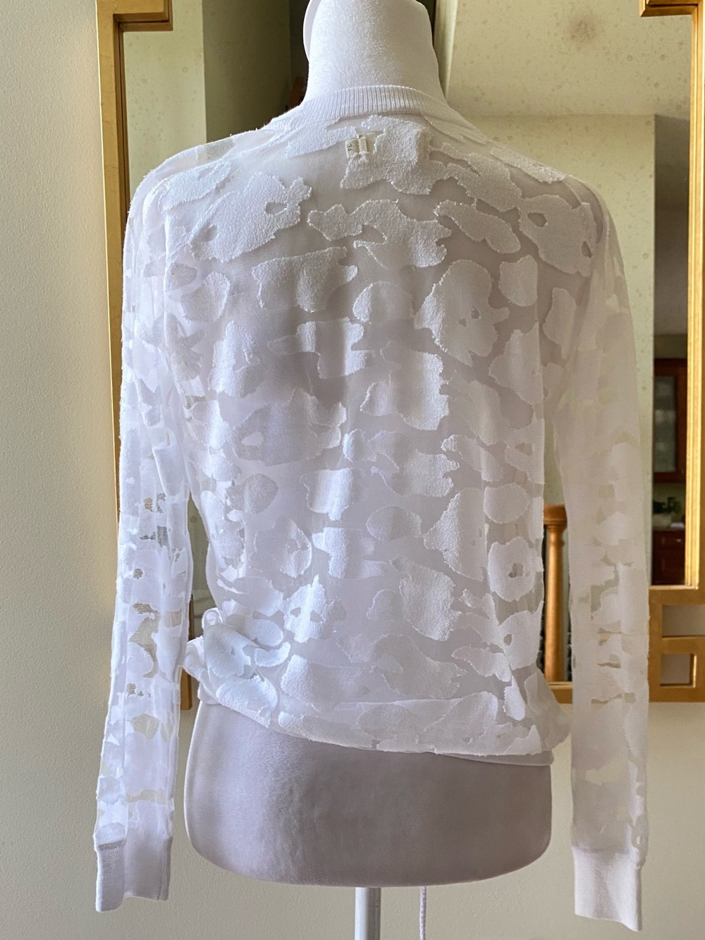 Eleven Paris La Collection White Textured Sheer Long Sleeve Knit Sweater Size 34 - Picture 3 of 14